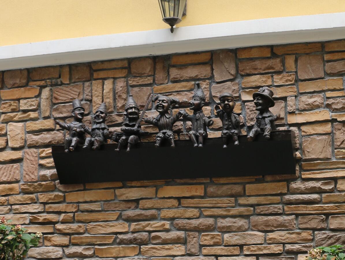 七個小矮人鑄銅雕塑小品