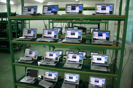 夏新聯(lián)手全美達(dá)，首款自主研發(fā)筆記本V3震撼下線，開啟自主創(chuàng)新新篇章